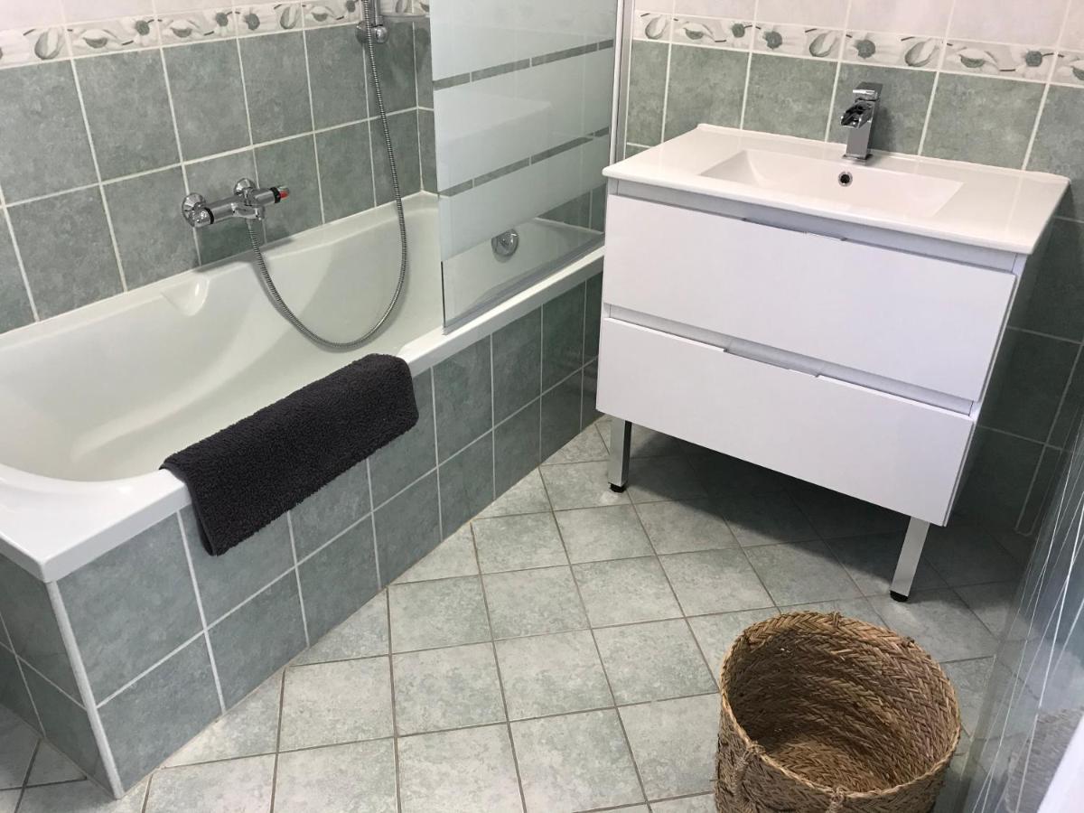 Meuble 3 Etoiles, Proche Plages Debarquement Dans Les Marais Du Cotentin A Καραντάν Εξωτερικό φωτογραφία